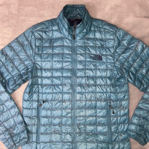 North face thermoball puffer jacket - Picture 3 of 14